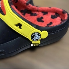 ミッキーマウス クロックス　サイズ12 13と書いてますの画像