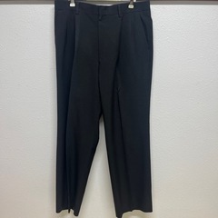 パーカー、スラックス、デニム×2の画像