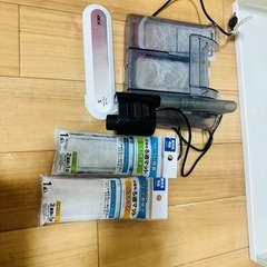 GEX ガラス水槽 フタ付きの画像