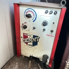 半自動溶接機　瓶２個セットの画像