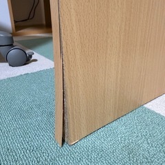 【無料】デスクセット（椅子・ライト付き）の画像