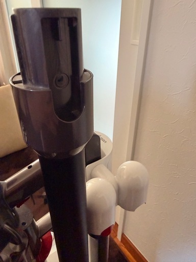 Dyson  cyclone V10 Fluffy 収納スタンド付き