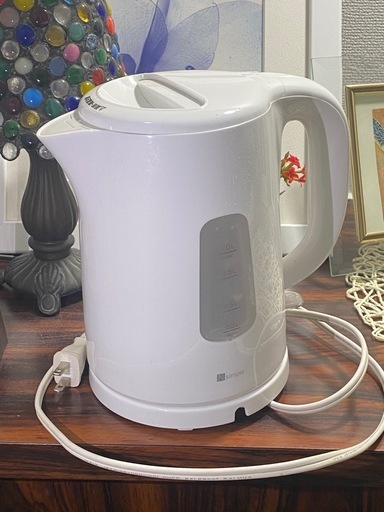 ニトリ・電気ケトル　【2022年製】