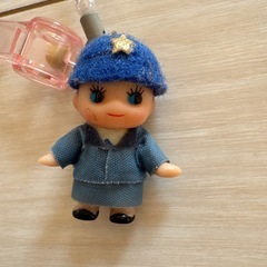 警察官キャラクター ストラップ キューピーの画像