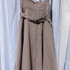 ワンピース　2点　グレイルスカート　手袋　ニット帽の画像