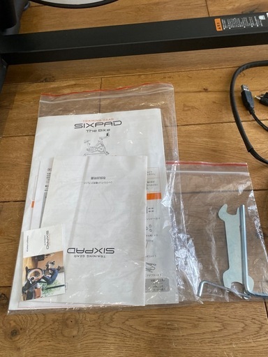 SIXPAD フィットネスバイク モニター付き　The Bike　ザバイク