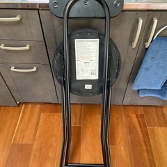 折りたたみ椅子の画像