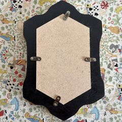 アンテイ―ク調　長八角形小さ目の額　未使用新品　キャンバスボード付きの画像