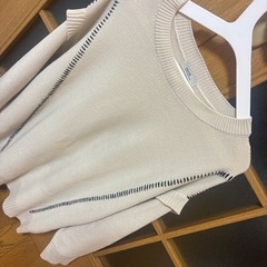 アースミュージック　ニットの画像