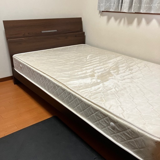 セミダブルベッド (中野) 城東のベッドの中古あげます・譲ります