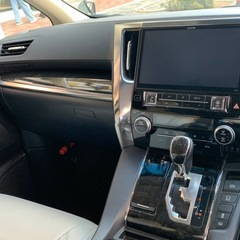 ヴェルファイア30系の画像