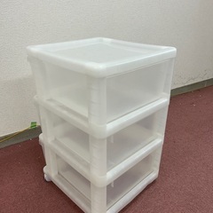 2/28まで　プラスチック製3段キャビネットの画像