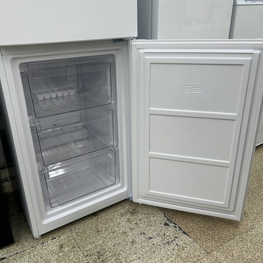 リユースのサカイ東金店 SHARP 冷蔵庫 24年製 230L TJ17801
