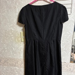 ワンピース、スーツの画像