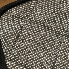 シングルマットレス　グレーの細めボーダー柄の画像