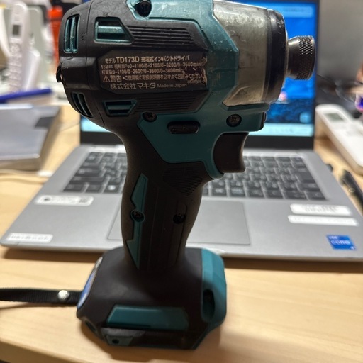 中古  「取引中」マキタインパクトドライバー TD173D本体のみ