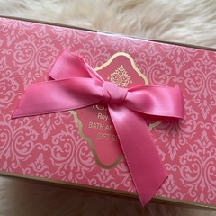 Magnifique ローズバスギフト ロイヤルローズの香り 新品未開封の画像