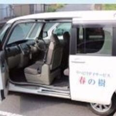 【未経験の方も歓迎】介護職員／半日デイサービス／地域密着型の少人数施設の画像