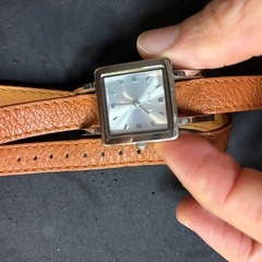 FURLA フルラ　レザー　バングル　腕時計　プレゼント　お祝い　美品　クォーツ　の画像