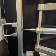 【高級感ブラック】120cm強化ガラスダイニングテーブルの画像