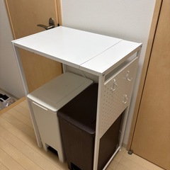 ニトリ伸縮ラックの画像