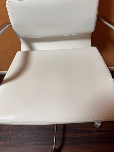 イームズ アルミナムチェア風 ホワイト 美品