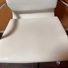 イームズ アルミナムチェア風 ホワイト 美品の画像