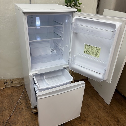 【?買取市場 6ヶ月保証 】R629 ☀️ SHARP / シャープ 冷蔵庫 (137L / つけかえどっちもドア) 19年製 SJ-