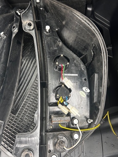 TOYOTA AQUA NHP10テールライト
