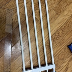 突っ張り棚（伸縮タイプ）
の画像