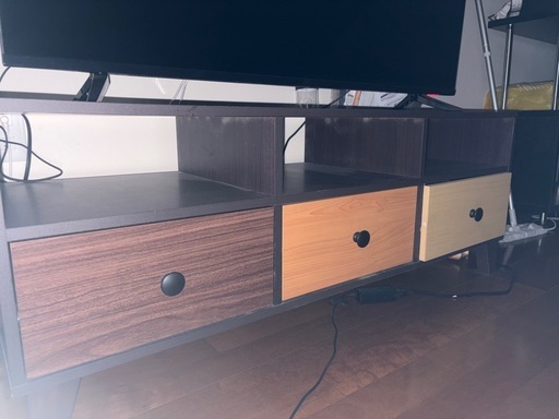 50インチ液晶テレビ