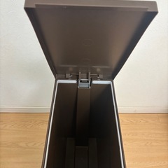 【受付終了】ゴミ箱の画像