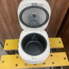 5.5合炊き マイコン炊飯器 2023年製 PT-MRC50 パン・パシフィック・インターナショナル・トレーディング 札幌市白石区 モノリス D115の画像