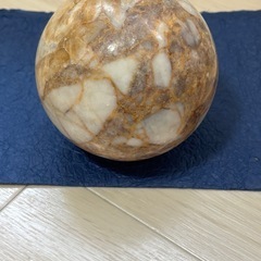 大理石 球体 置物の画像