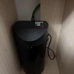 水槽とフィルターセットの画像