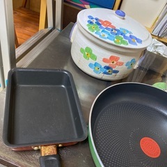 T-falフライパン　可愛い土鍋　アルミ鍋　　色々の画像