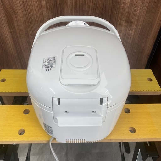 象印 IH炊飯ジャー 1.8L(一升)炊き 2023年製 極め炊き NP-XB18 ホワイト キッチン家電 炊飯器 ZOJIRUSHI 札幌市白石区 モノリス B165