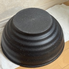 メダカ ビオトープ用プラ鉢 丸型 使用感ありの画像