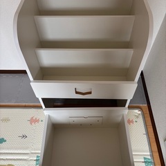 絵本棚　おもちゃ棚　ワゴン付の画像