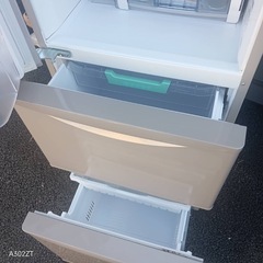 C058 送料設置無料　日立　人気モデル　自動製氷機能付き　大型冷蔵庫　315Lの画像