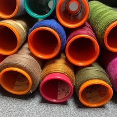 ミシン糸　スパン糸　30番　18色サンカブト　ハンドメイド好きの方に　ミシンの画像