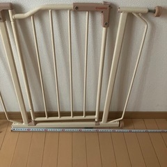 Ｃroomyベビーゲートの画像