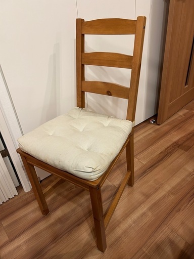 IKEA ヨックモック ダイニングチェア 1脚 (えむ) 品川シーサイドの椅子