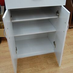 三栄コーポレーション スリム食器棚 ベル 幅59×奥40×高180.5cm ホワイト  札幌市 清田区 平岡の画像