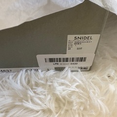新品箱付きスナイデルパンプスの画像