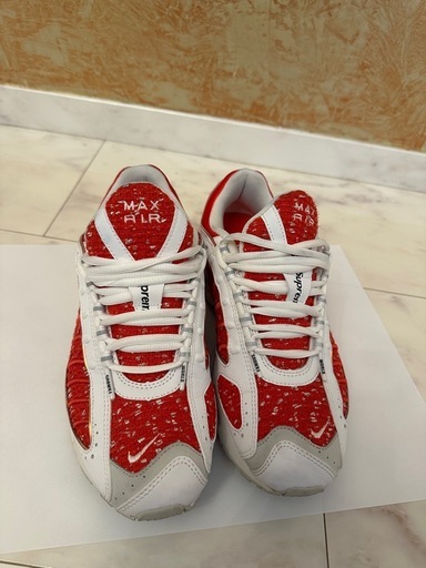 NIKE Air Max ×supreme