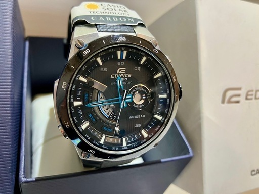 ☆EDIFICE CASIO 腕時計 EQW-A1000 箱付きエディフス F1
