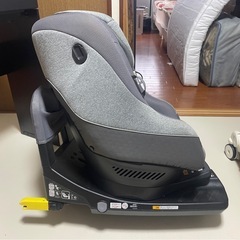 【取引先決定】Aprica Cururila R129 チャイルドシートの画像