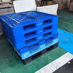 パレット　荷物用　プラスチックの画像