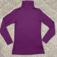 【極美品】ユニクロ UNIQLOヒートテック L ワインレッド タートルネックの画像
